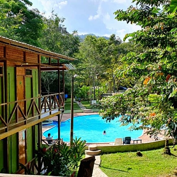 Eco-Hotel junto al rio