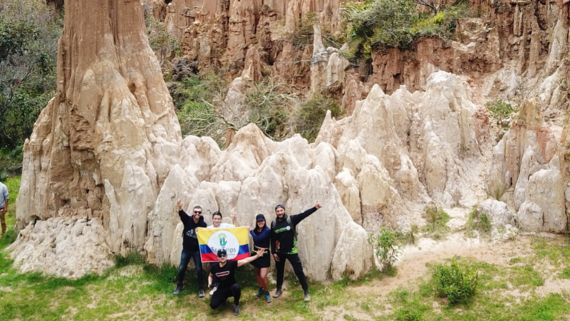 Desierto-de-la-tatacoita-checua-en-Nemocon-Plan-de-pasadia-todo-incluido-desde-Bogota-EcoTrips-www.ecotrips.co-itinerario