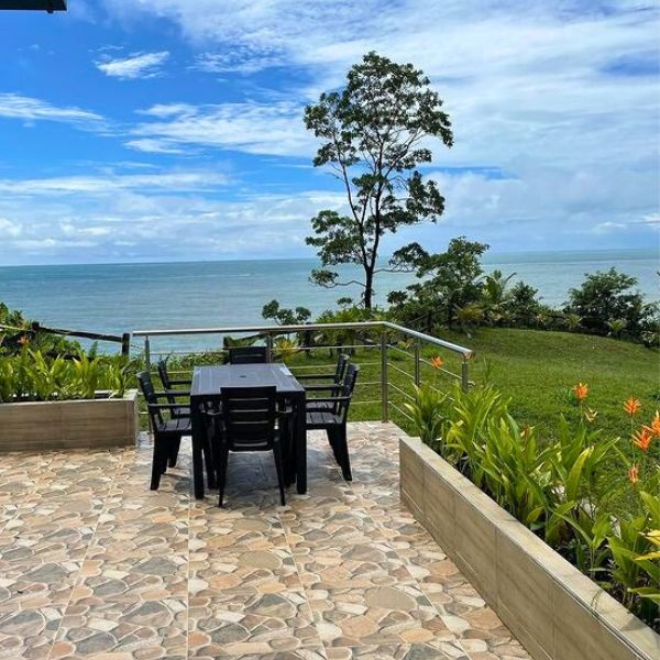 Chalet-Tour-Ballenas-Playas-y-Cascadas-por-EcoTrips-www.ecotrips.co-006