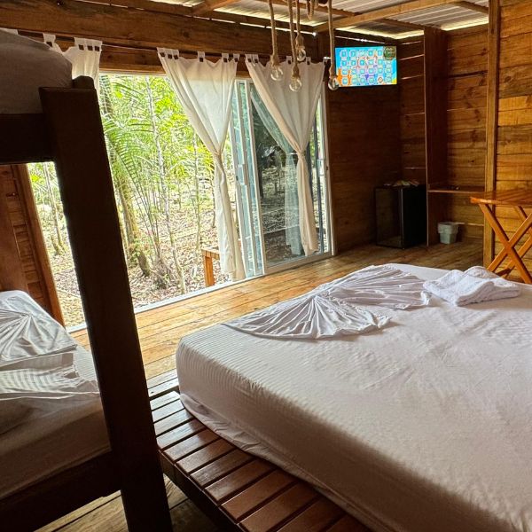 Glamping-Tour-Ballenas-Playas-y-Cascadas-por-EcoTrips-www.ecotrips.co-003