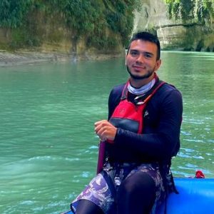 Hamilton - guia nativa ecotrips - planes rio guejar, canotaje rio guejar, cañon rio guejar Ecotrips www.ecotrips.co